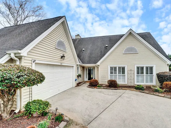 99 Forest Lake Dr, Simpsonville, SC 29681