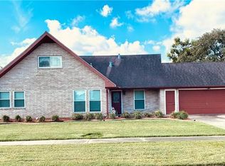 2275 S Von Braun Ct, Harvey, LA 70058