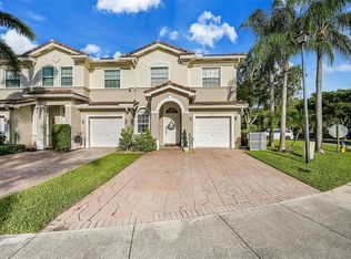 81 Legacy Ct, Delray Beach, FL 33445