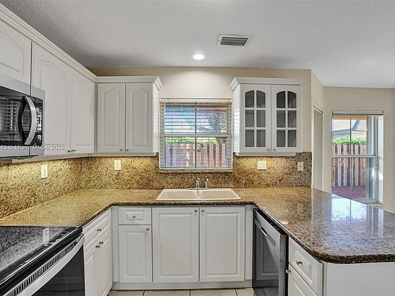 2nd image of 14016 S Forest Oak Cir #114016