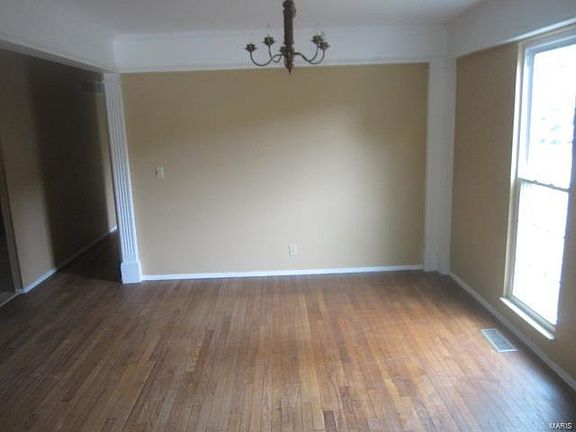 5th image of 1564 Sycamore Glen Ct