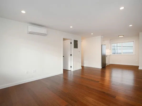Paseo Apartments