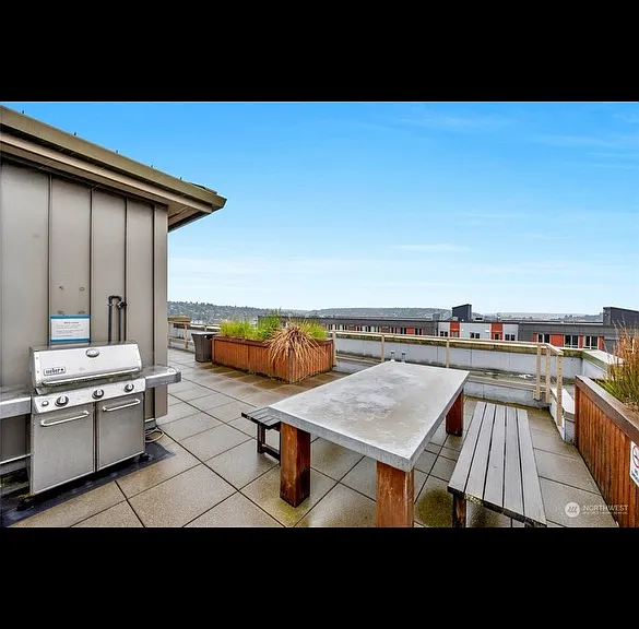 1530 NW Market St #405 — Photo 18