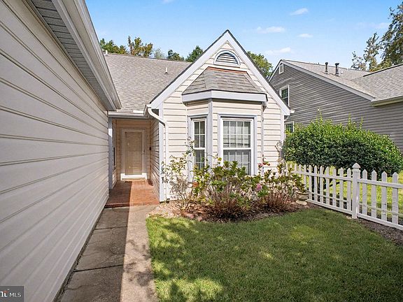 3rd image of 11239 Stone Mill Ct