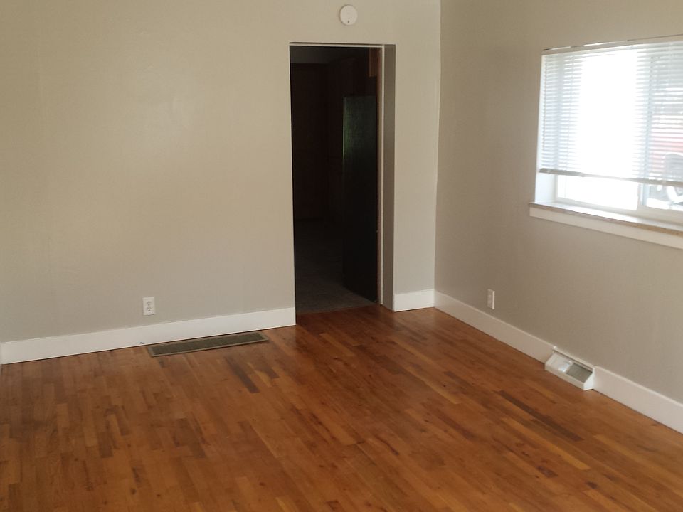 2nd image of 2567 S Pearl St #2569