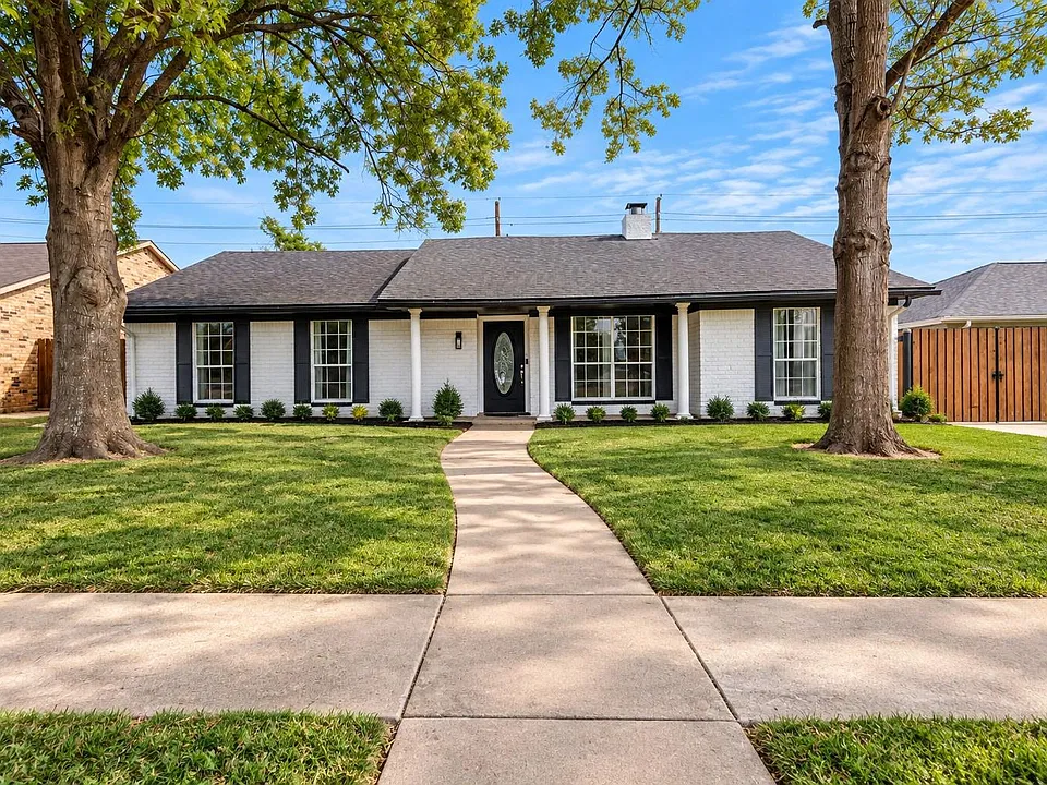 323 Gentilly Dr