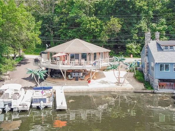 3956 S Turkeyfoot Rd, Akron, OH 44319