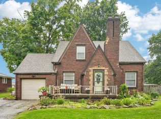 696 12th St, Campbell, OH 44405