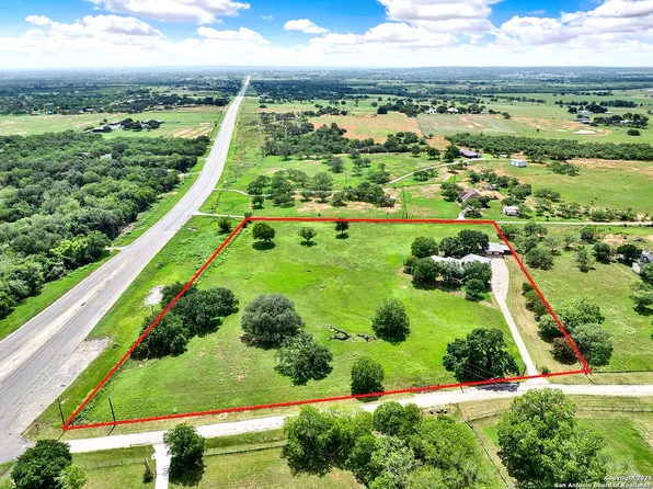 101 Ranch, Adkins, TX 78101