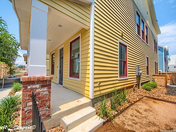 2nd image of 311 BLDNG 8 E Evergreen