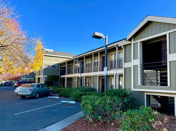 25 W Lincoln Ave APT 11, Woodland, CA 95695