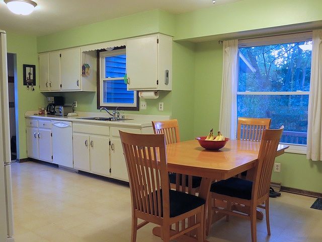 Large kitchen with Dining