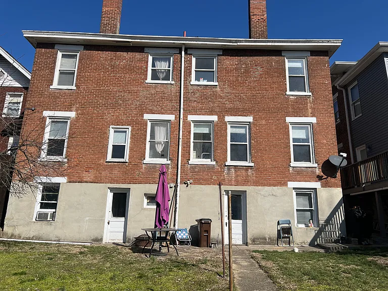 15 Sterrett Ave #1 — Photo 3