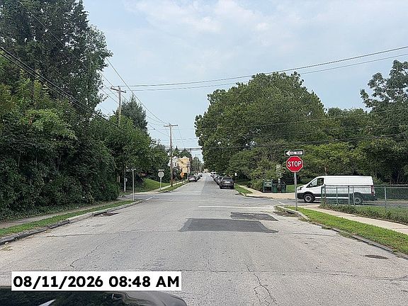 4th image of 77 E La Crosse Ave
