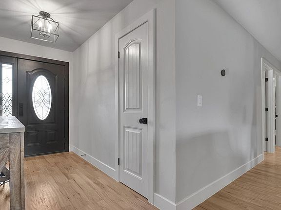 4th image of 2006 Clearfield Cir