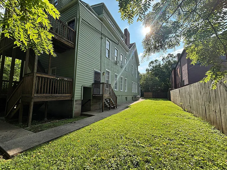 1406 S. 1st Street — Photo 18