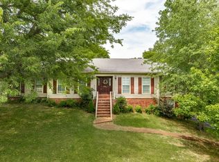 1506 Heritage Dr, Columbia, TN 38401