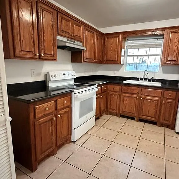 6601 Garden Woods Ave — Photo 3