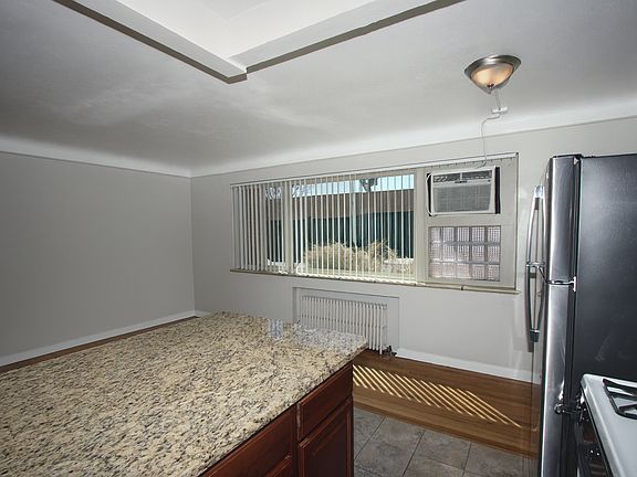 4th image of 1531 Leyden St APT 102