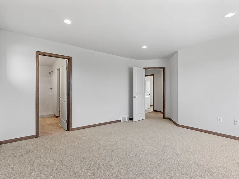 2714 10th St W — Photo 16