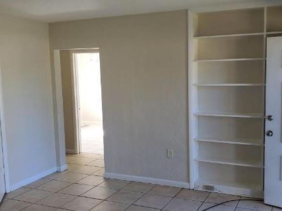 5th image of 21335 Coulton Ave #1