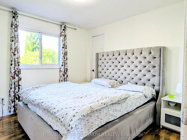 4 Gervais Dr — Photo 26