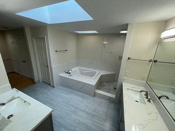 5th image of 3025 Live Oak Ct