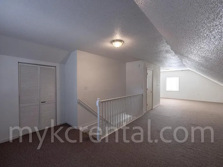 4306 Fisher St — Photo 13