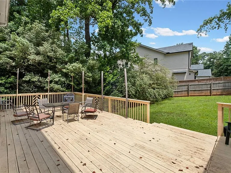 5291 Manhasset Cv — Photo 34