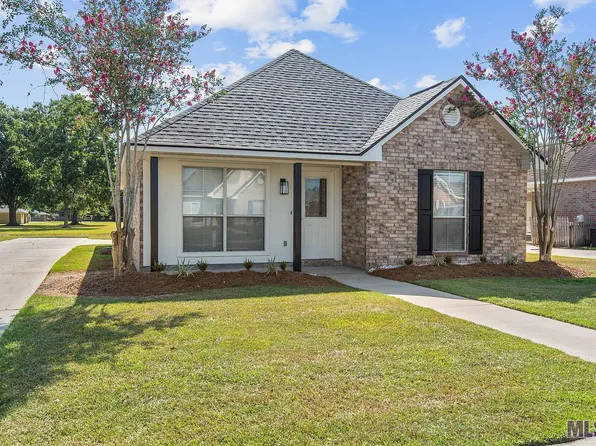 302 Daphne Dr, Gonzales, LA 70737