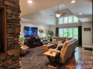 100 Hannah Dr, Mill Spring, NC 28756