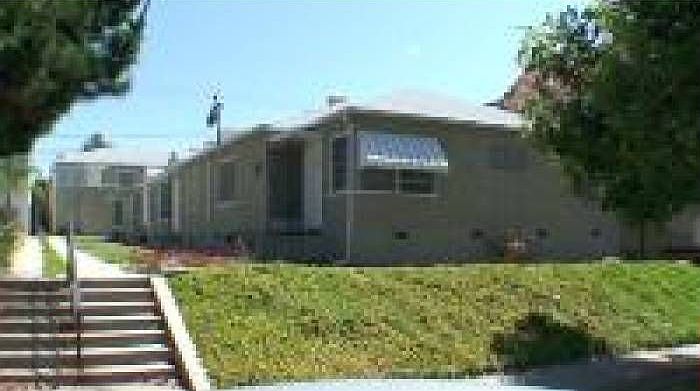 1st image of 833 16th St APT A