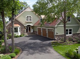 9225 Lake Riley Blvd, Chanhassen, MN 55317