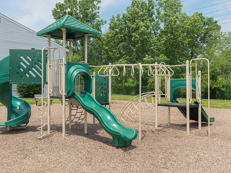 Westchester Townhomes — Photo 11
