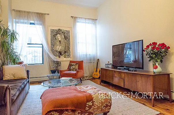 Rented by Brick&Mortar | media 11