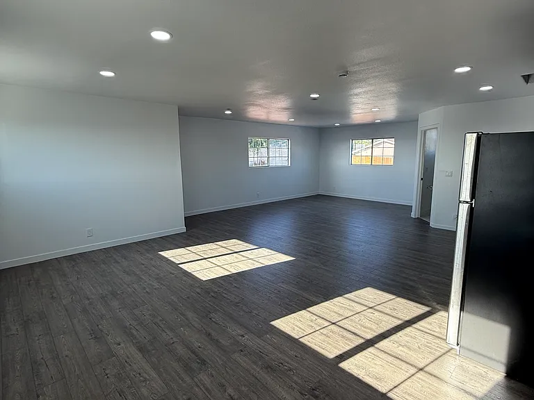5952 Lauder St #5952 — Photo 8