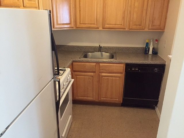 1st image of 54 Whitaker Pl #2