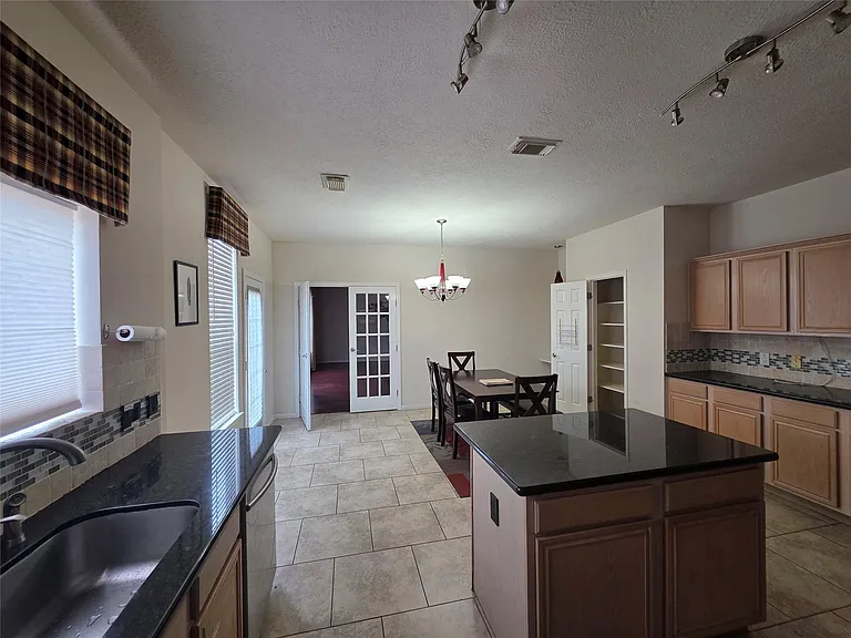 2715 Riverhollow Ln — Photo 19