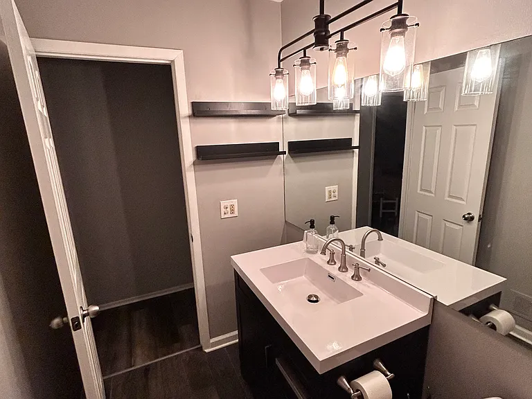 38485 Monmouth St — Photo 18