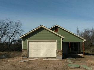 317 Elmwood St, Azle, TX 76020