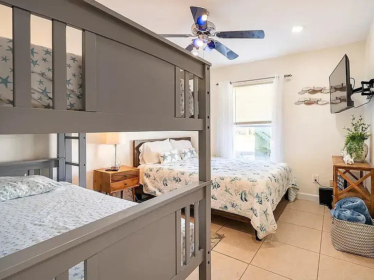 1268 Lake Shore Dr — Photo 16