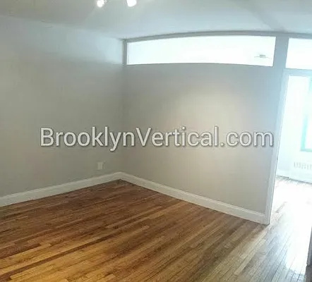 Rented by Brooklyn Vertical Inc. | media 4