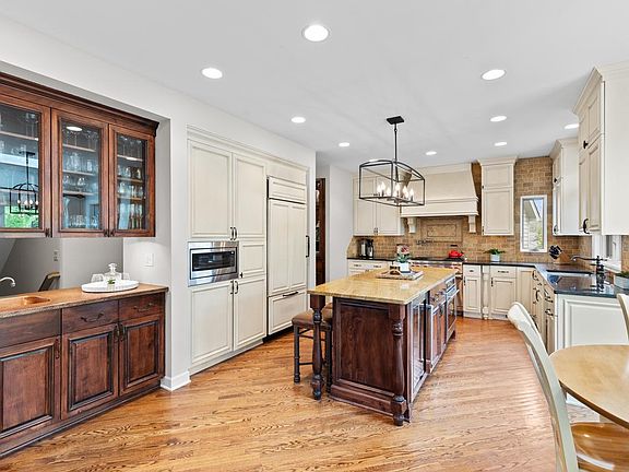 5th image of 11421 Bluestem Ln