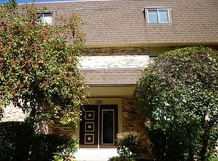 9174 South Rd #9174E, Palos Hills, IL 60465