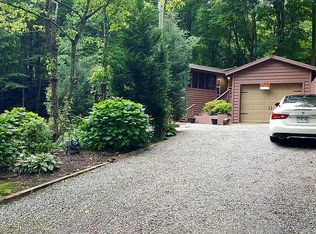 386 Gander Gap Rd, Hiawassee, GA 30546