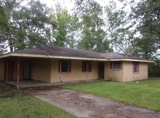 2103 Watts St, Picayune, MS 39466