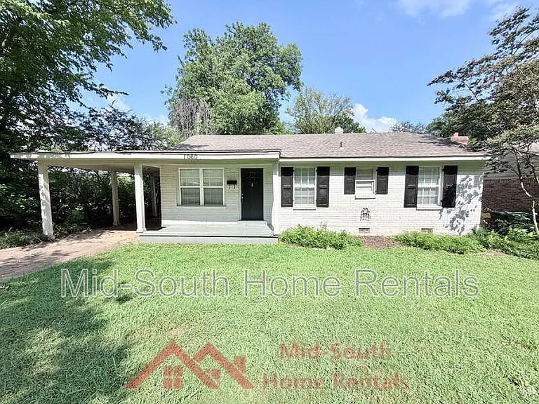 1060 Paul Pl — Photo 2