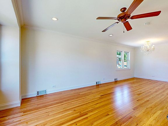 5th image of 5043 N Octavia Ave