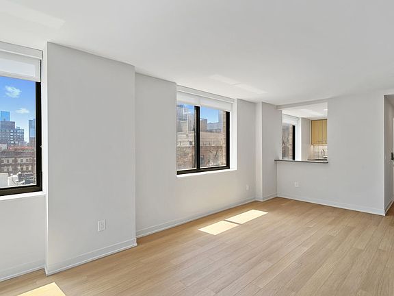 3rd image of Columbus Pl #S12b