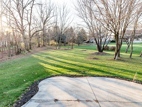 5th image of 13007 Oakmere Dr NW